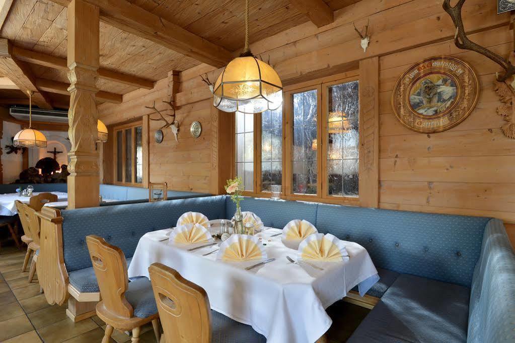 Hotel Restaurant Gradlwirt Niederndorf  Экстерьер фото