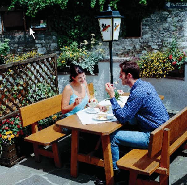 Hotel Restaurant Gradlwirt Niederndorf  Экстерьер фото