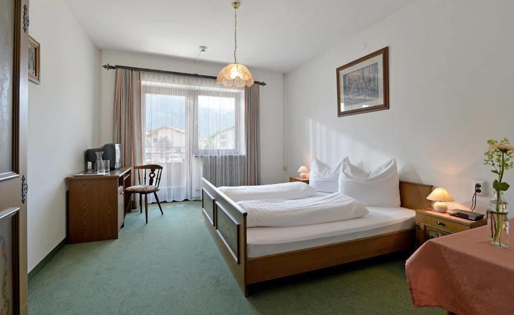 Hotel Restaurant Gradlwirt Niederndorf  Экстерьер фото