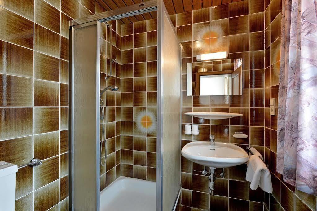 Hotel Restaurant Gradlwirt Niederndorf  Экстерьер фото