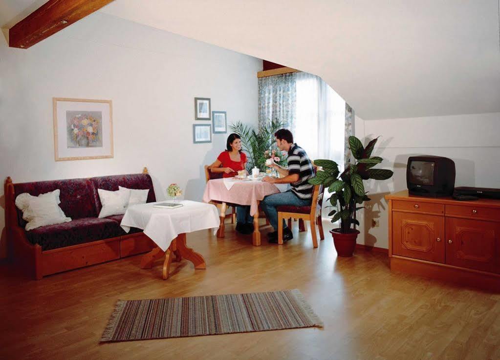 Hotel Restaurant Gradlwirt Niederndorf  Экстерьер фото