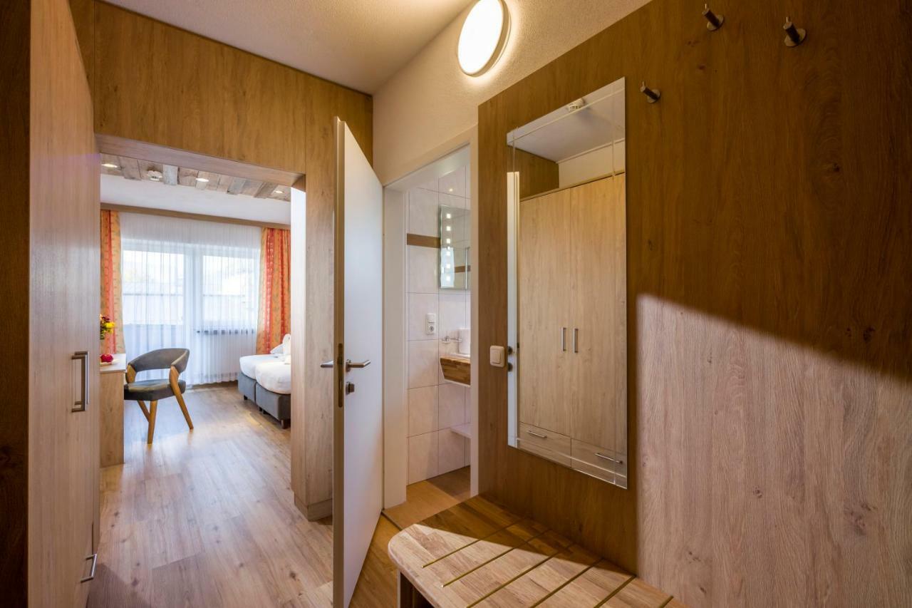 Hotel Restaurant Gradlwirt Niederndorf  Экстерьер фото